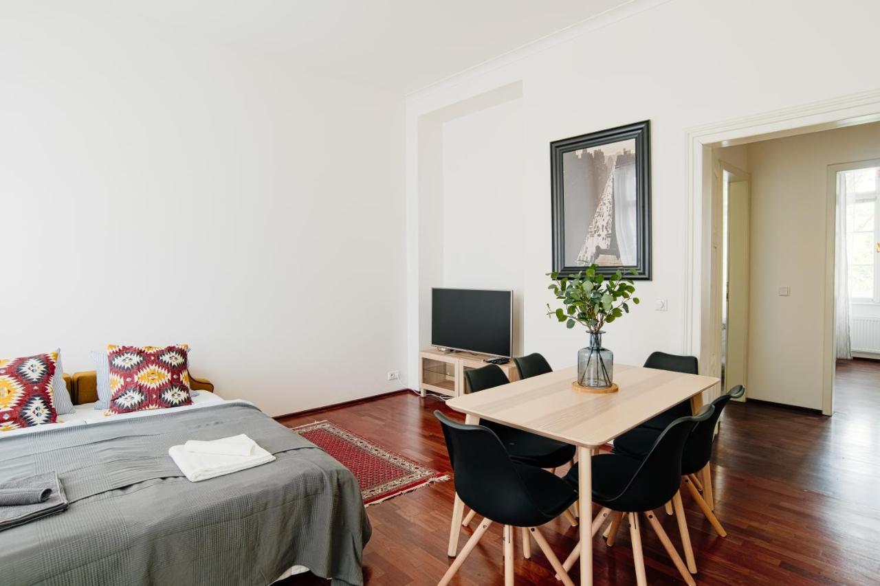 Apartment Gesse Kollarova Прага Екстер'єр фото