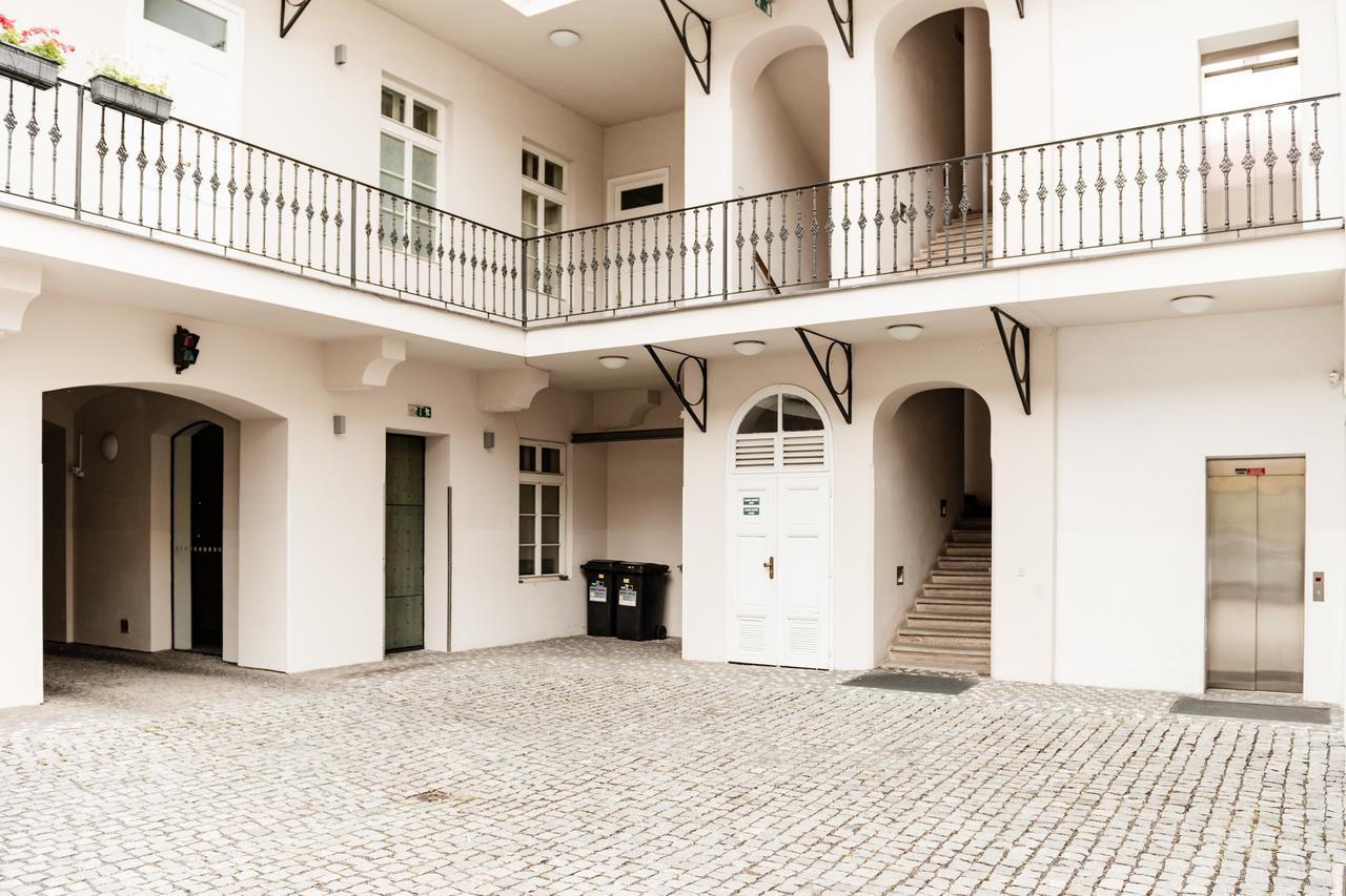 Apartment Gesse Kollarova Прага Екстер'єр фото