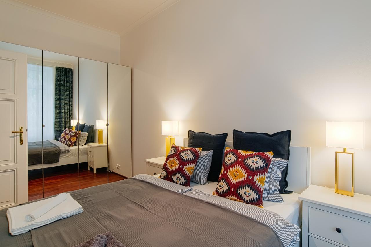 Apartment Gesse Kollarova Прага Екстер'єр фото